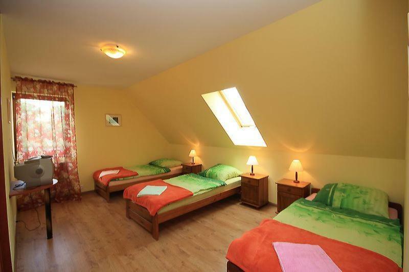 Karpnicka Struga W Dolinie Palacow I Ogrodow 옐레니아구라 외부 사진